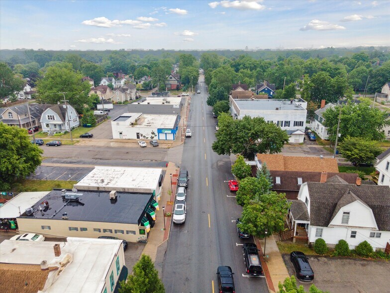 More Photos Of 1000 N Johnson St, Bay City Medical For Sale