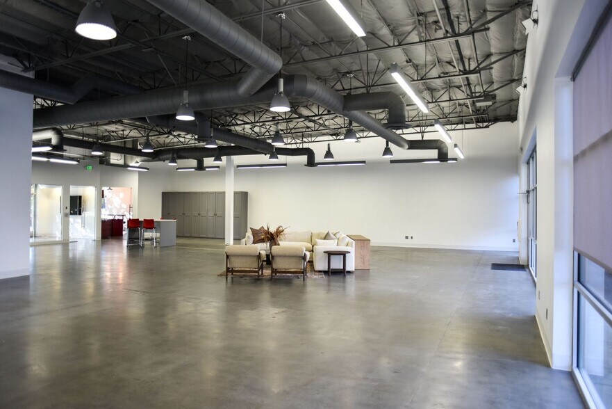 More Photos Of 950 Reserve Dr, Roseville Loft Creative Space For Sale