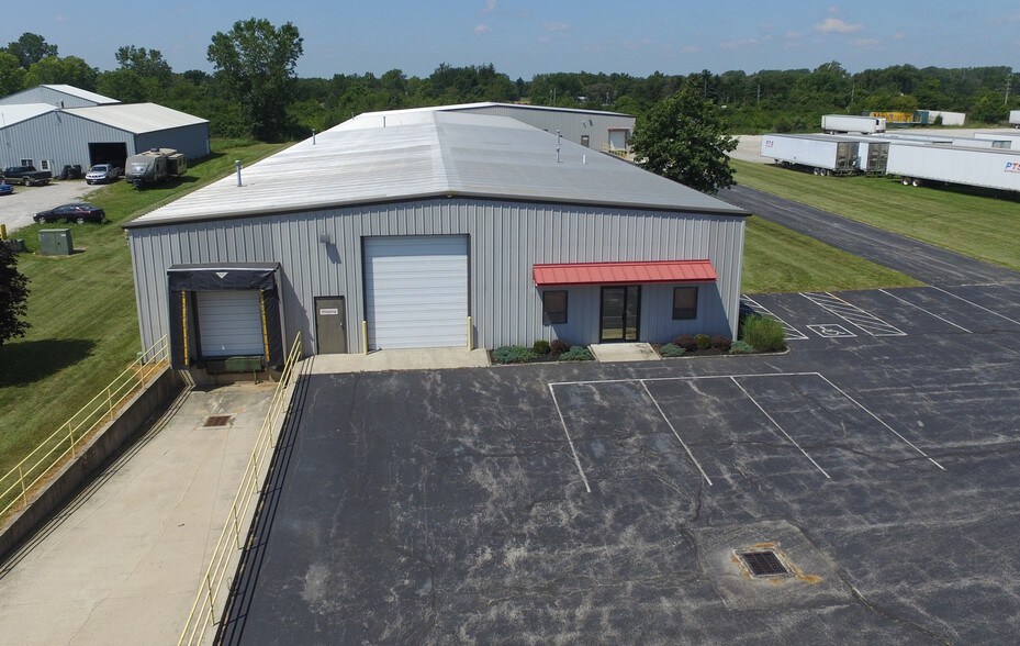 More Photos Of 9700 Looney Rd, Piqua Warehouse For Sale
