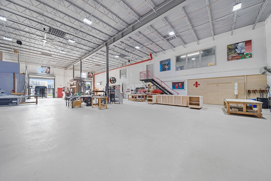 More Photos Of 3141 NW 40th St, Miami Warehouse For Sale