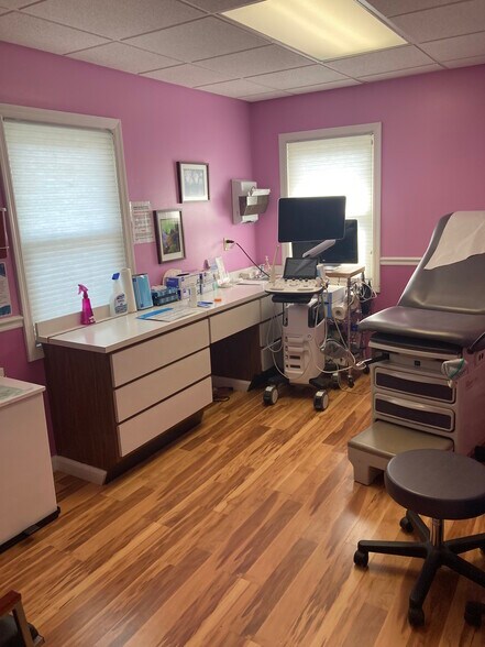 More Photos Of 520 Pleasant Valley Way, West Orange Medical For Sale