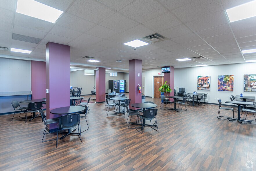 More Photos Of 1 Sheakley Way, Cincinnati Office For Lease