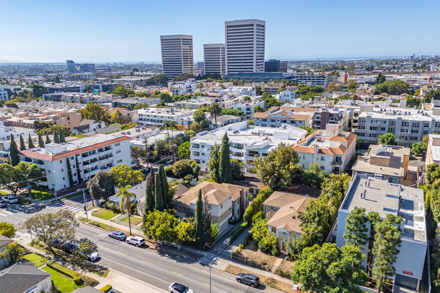 More Photos Of 1541-1547 Veteran Ave, Los Angeles Apartments For Sale