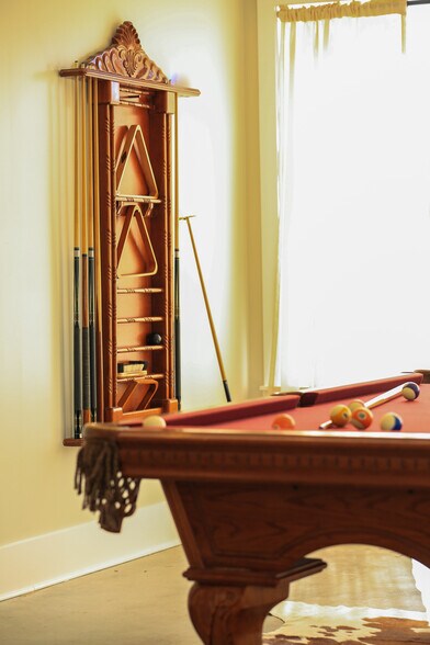 More Photos Of 30 Old Palmetto Path, Saint Marks Restaurant For Sale