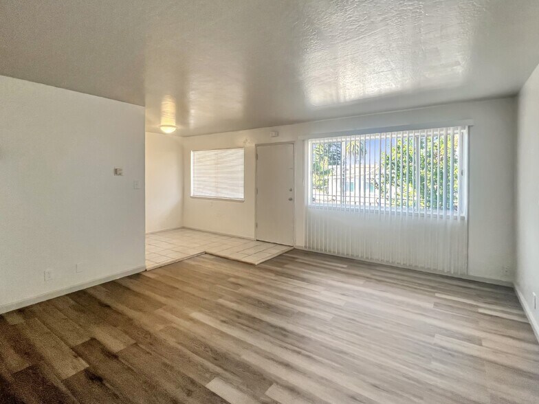More Photos Of 2244 12th Ave, Oakland Apartments For Sale
