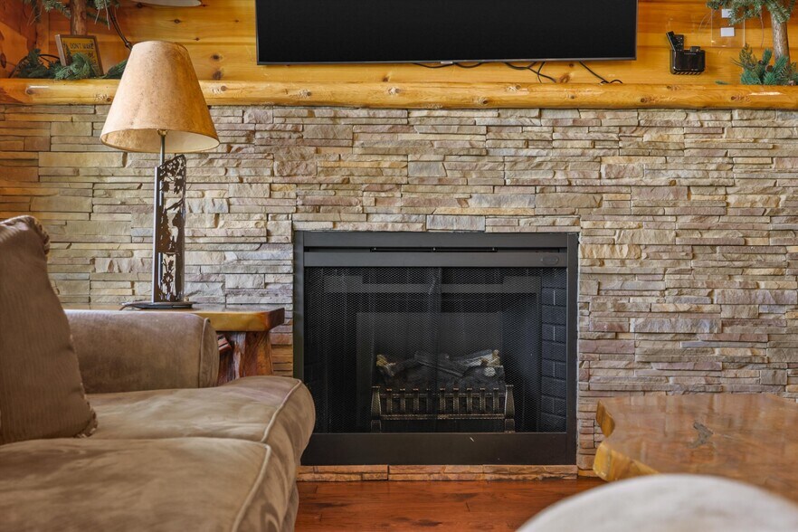 More Photos Of 1960 Blackthorn Trl, Sevierville Specialty For Sale