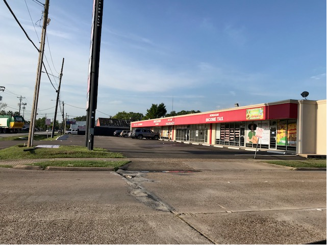 More Photos Of 5701 Bellaire Blvd, Houston Unknown For Lease