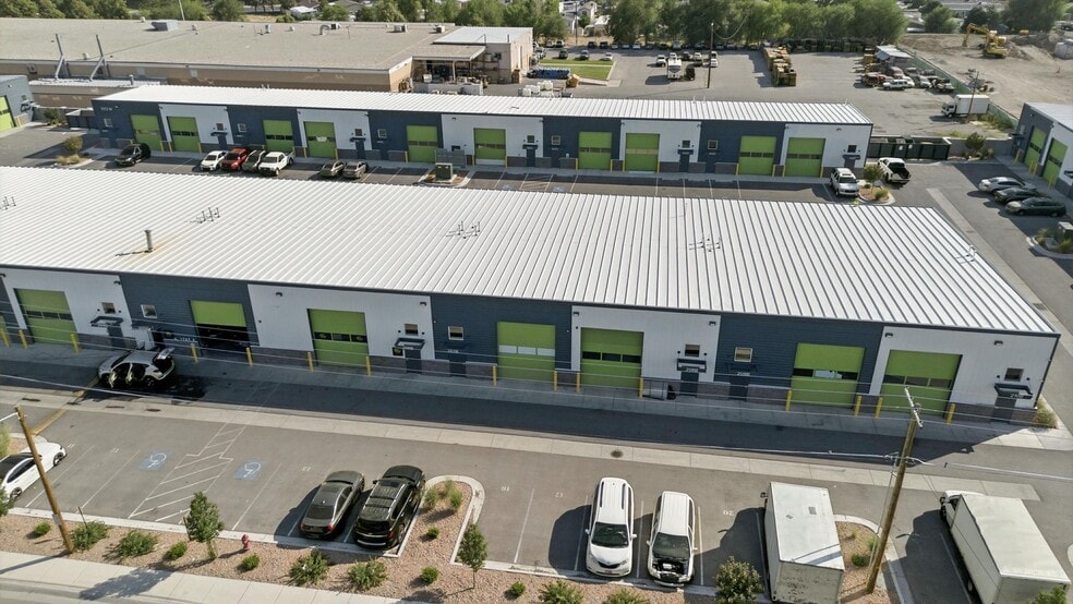 More Photos Of 5170-5176 W Liberator Dr, Kearns Warehouse For Lease