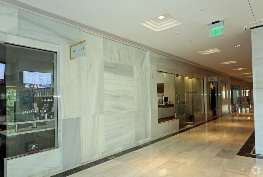 More Photos Of 101 E Kennedy Blvd, Tampa Office Residential For Lease