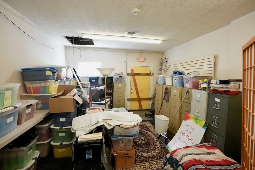 More Photos Of 5237-5243 Rockville Rd, Indianapolis Storefront For Sale