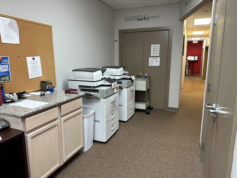 More Photos Of 2053 Gause Blvd E, Slidell Office For Lease