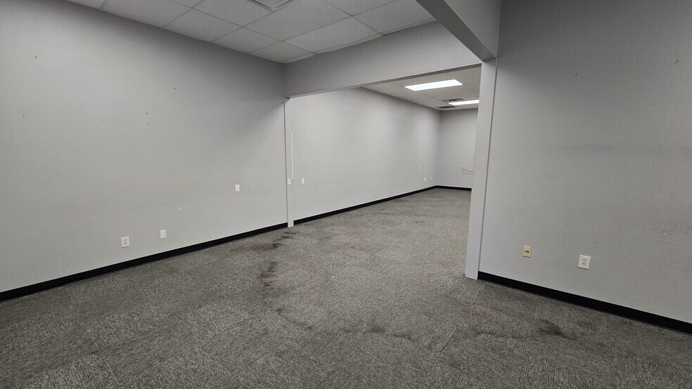 More Photos Of 5720 Gall Blvd, Zephyrhills Office For Lease