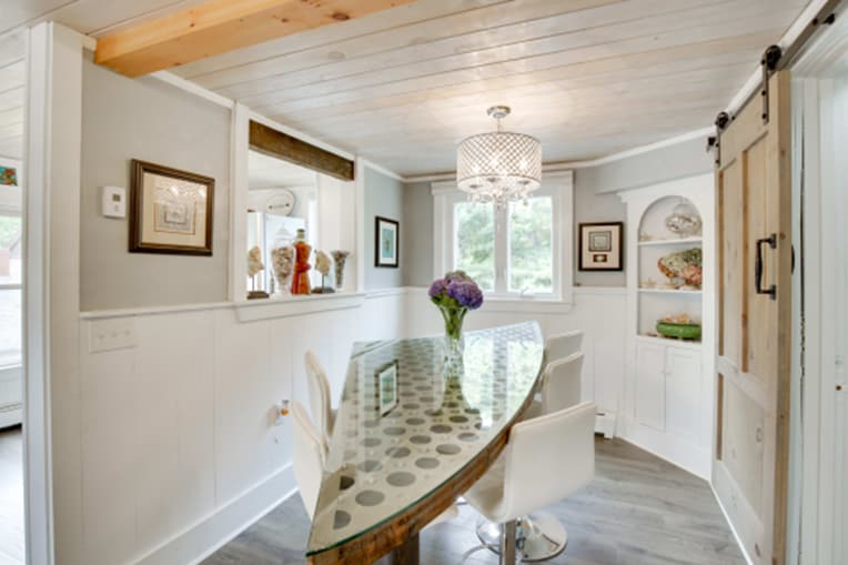 More Photos Of 234 Middle, Falmouth Freestanding For Sale