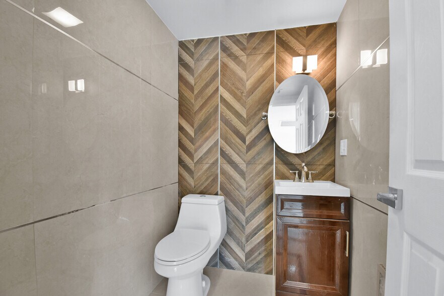 More Photos Of 2990 Griffin Rd, Fort Lauderdale Storefront Retail Office For Sale