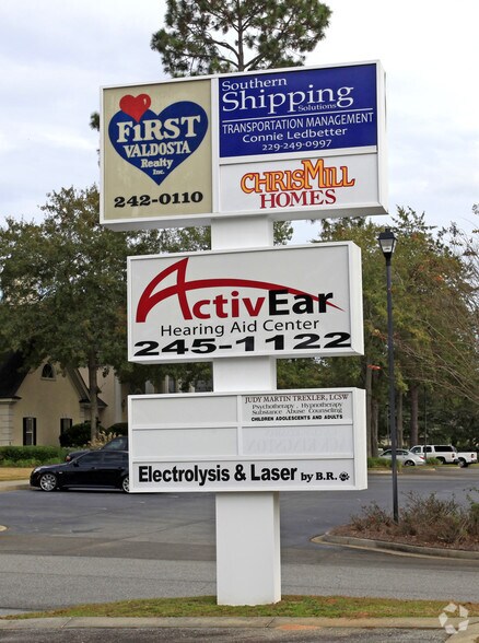 More Photos Of 3470 N Valdosta Rd, Valdosta Office For Lease