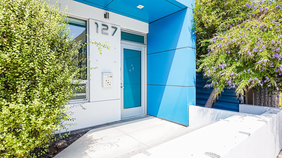 More Photos Of 123-127 Lomita St, El Segundo Loft Creative Space For Sale