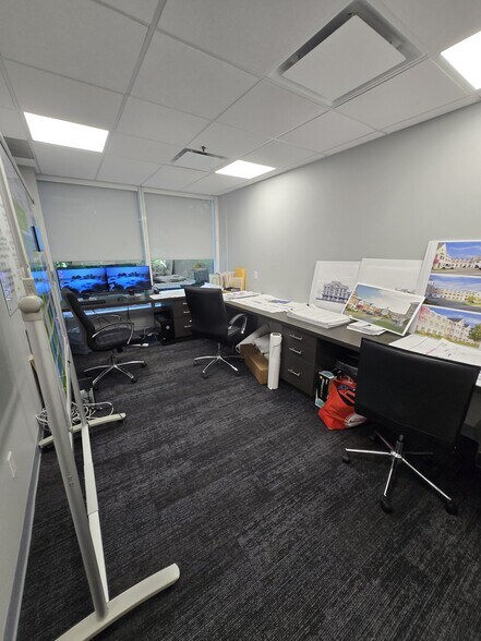 More Photos Of 36 N New York Ave, Huntington Office For Lease