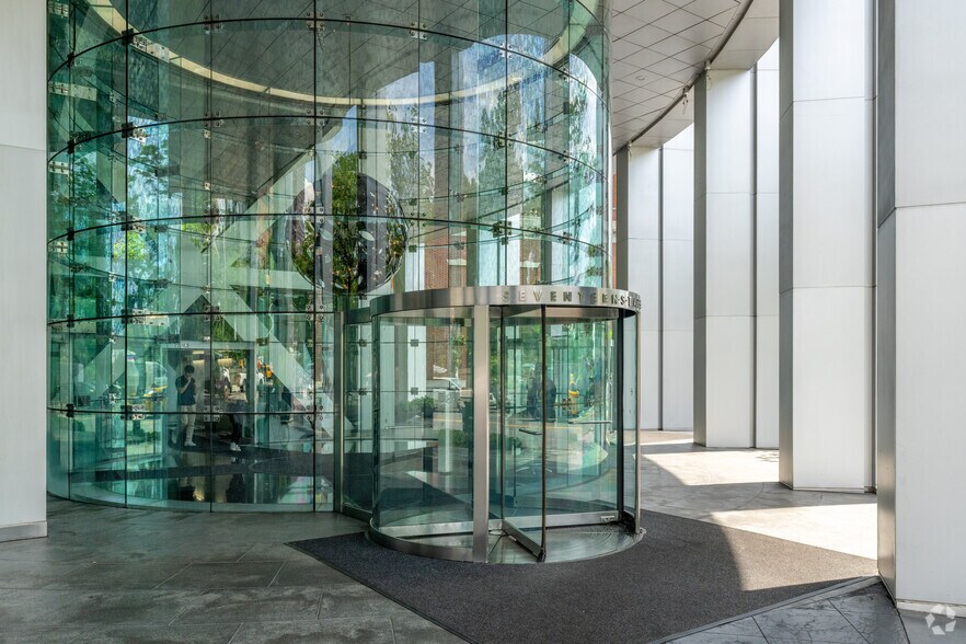 More Photos Of 17 State St, New York Coworking Space