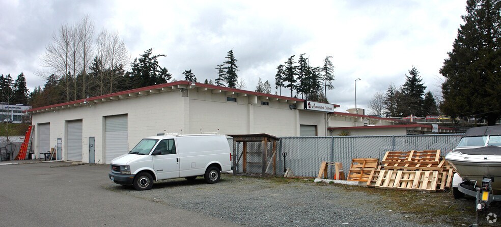 More Photos Of 11447 120th Ave NE, Kirkland Warehouse For Lease