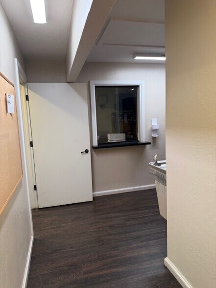 More Photos Of 119 E Main St, Norman General Retail For Lease