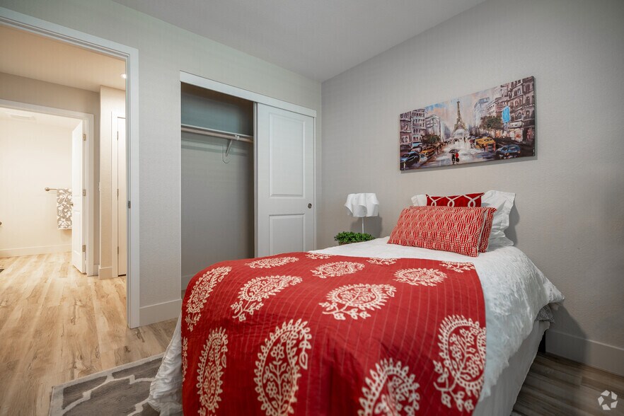 More Photos Of 2531 W Rumble Rd, Modesto Apartments For Sale