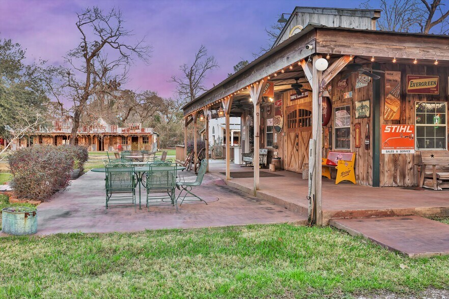 More Photos Of Wedding Venue, Conroe Lodge Meeting Hall For Sale