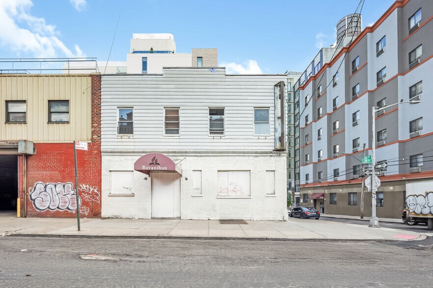 Primary Photo Of 39-49 29th St, Long Island, Long Island City Religious Facility For Sale