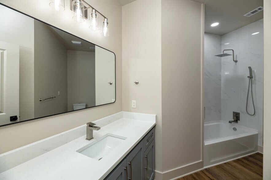 More Photos Of 2261 TX-276, Emory Specialty For Sale