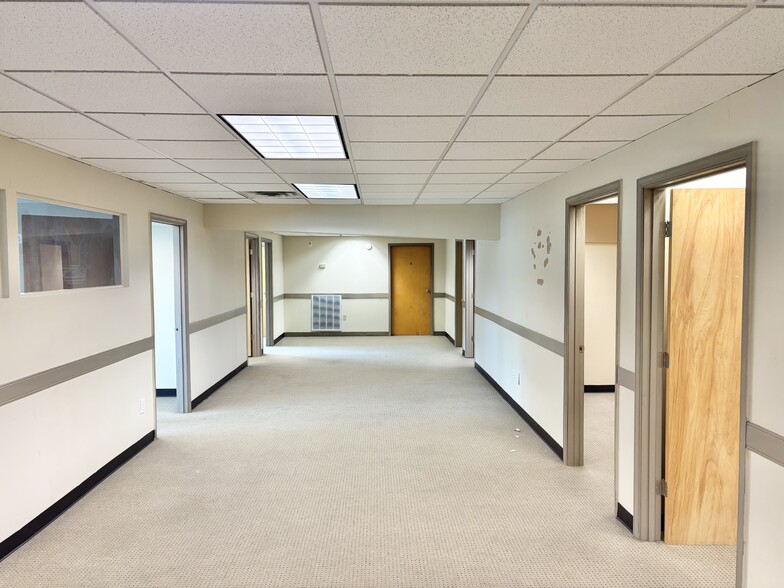 More Photos Of 3303 Airline Blvd, Portsmouth Light Distribution For Lease