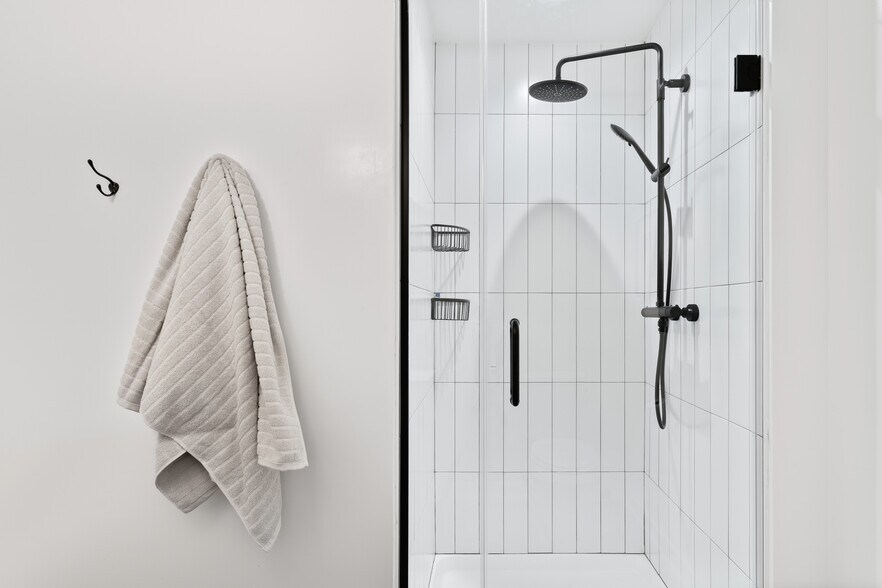 More Photos Of 4600 N Kenmore Ave, Chicago Apartments For Lease