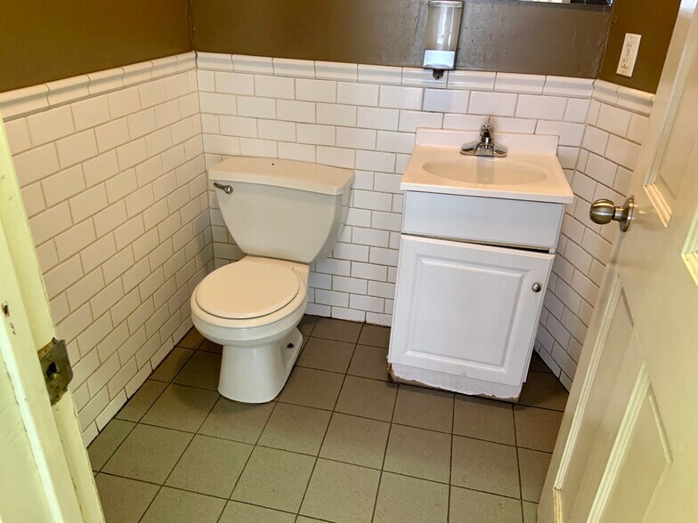 More Photos Of 190-194 Flatbush Ave, Brooklyn Apartments For Lease