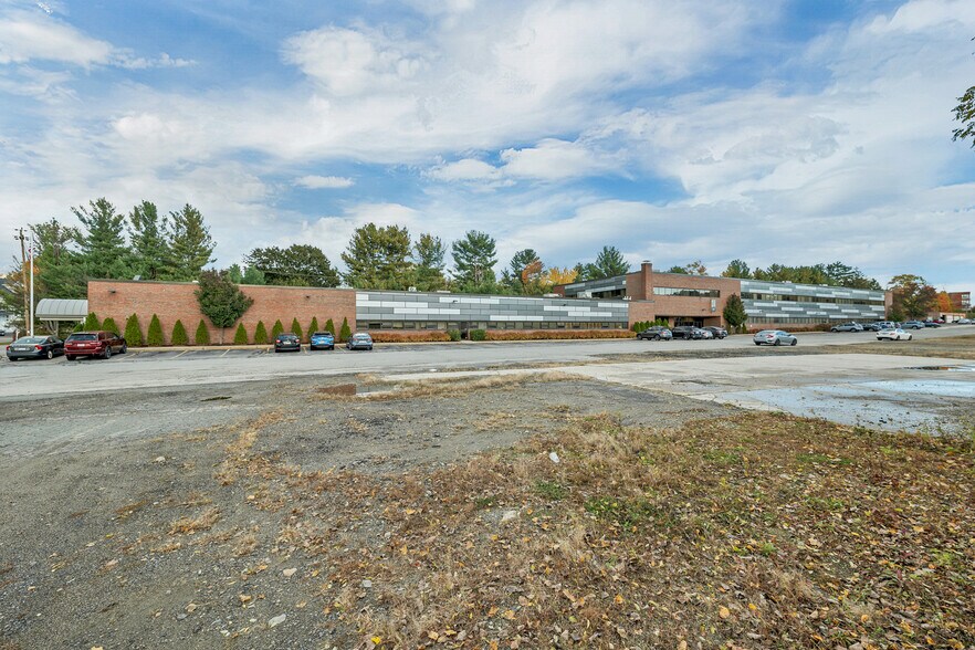 More Photos Of 231 Sutton St, North Andover Medical For Sale