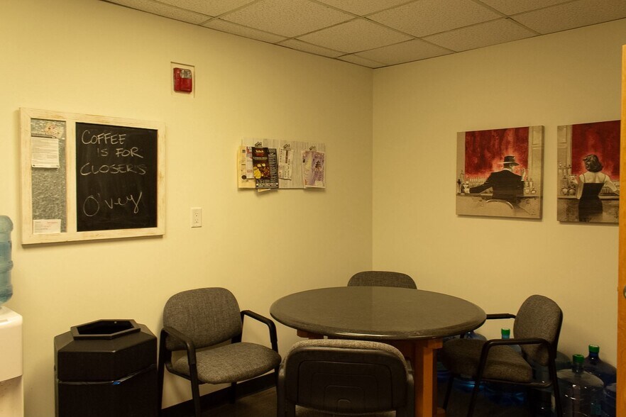 More Photos Of 12425 28th St N, Saint Petersburg Office For Lease