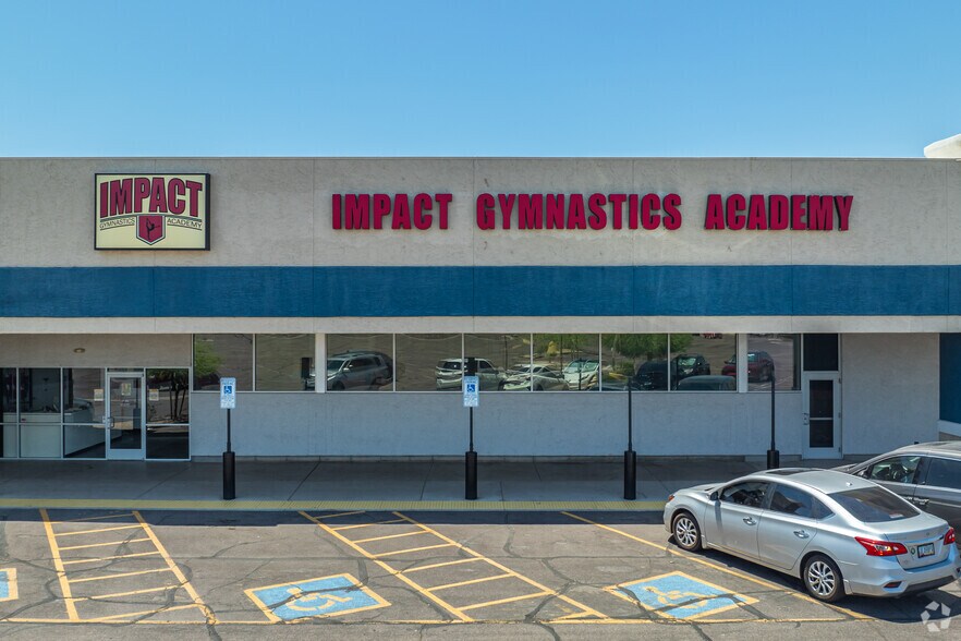 More Photos Of 7802-7830 N 12th St, Phoenix Unknown For Lease