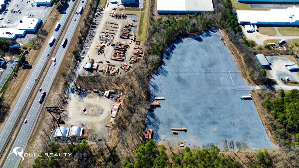 More Photos Of 152 Tyler Dr, Calhoun Warehouse For Lease