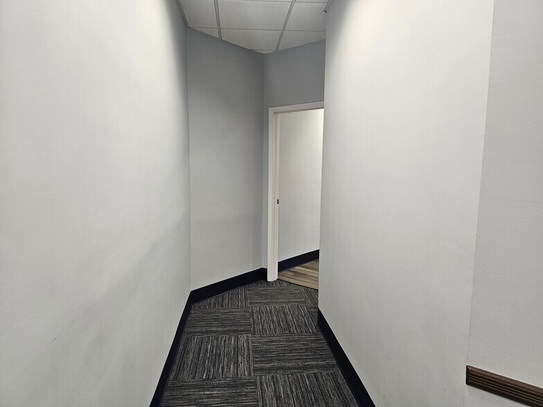 More Photos Of 500 Montauk Hwy, West Islip Medical For Lease