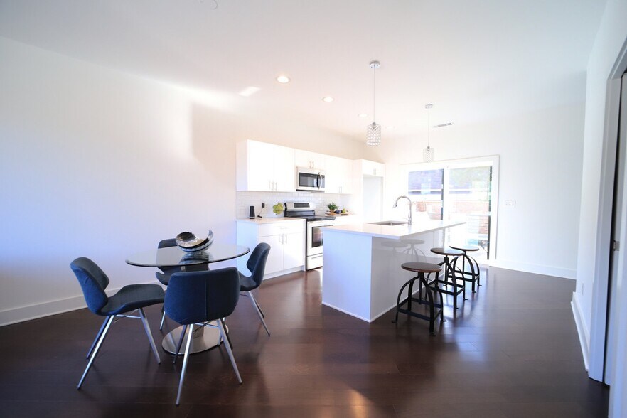 More Photos Of 2488 Perry Blvd NW, Atlanta Apartments For Sale