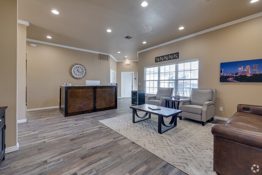 More Photos Of 8813 N 145th East Ave, Owasso Office Residential For Sale