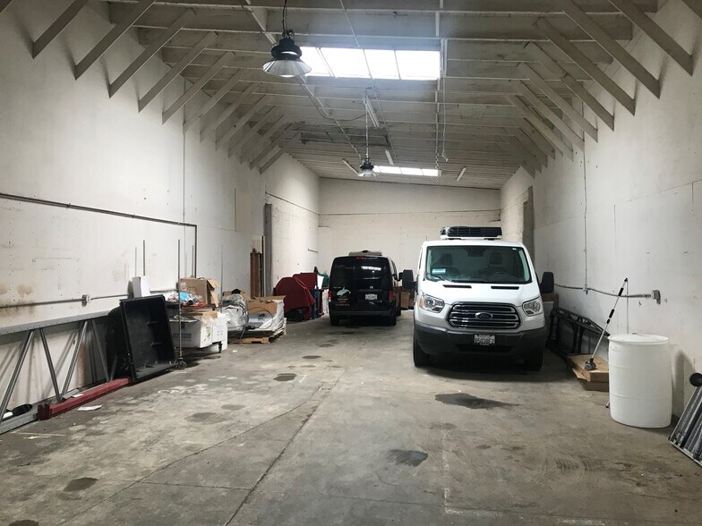 More Photos Of 1562-1566 Bancroft Ave, San Francisco Warehouse For Lease