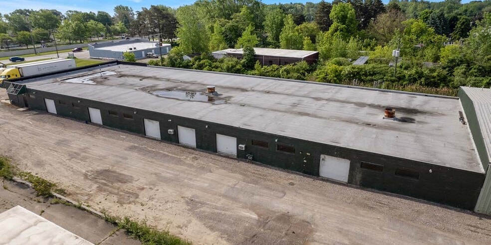 More Photos Of 5160 Lakeshore Rd, Lexington Warehouse For Lease