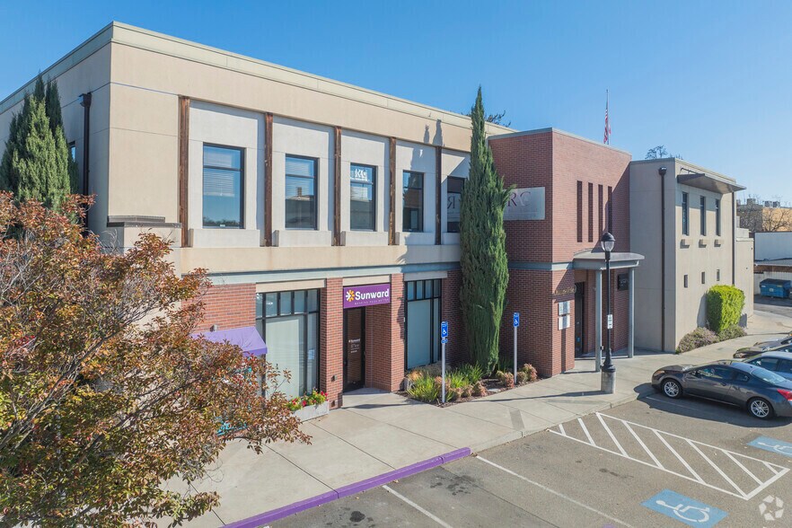 Primary Photo Of 39-101 S Livermore Ave, Livermore Office For Lease
