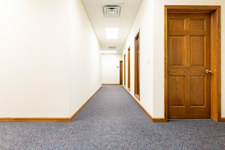 More Photos Of 4132 Elida Rd, Lima Medical For Sale