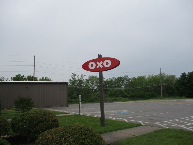 More Photos Of 1331 S 7th St, Chambersburg Office Residential For Sale