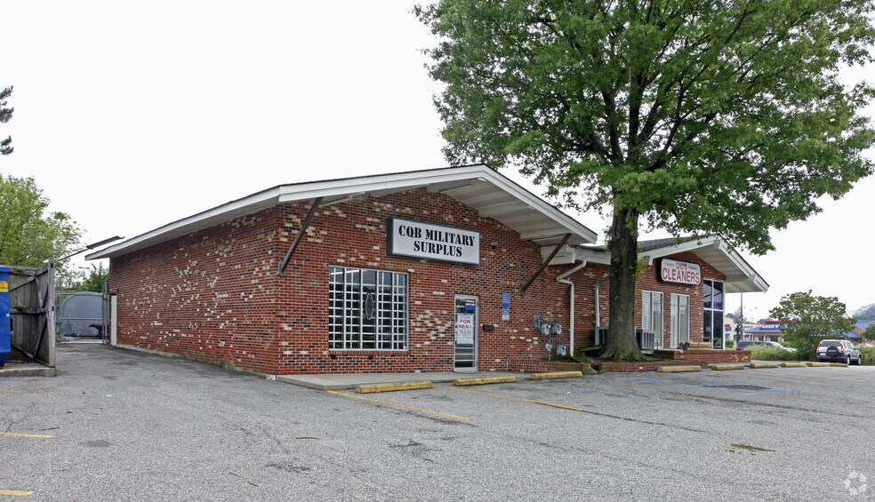 More Photos Of 14350 Warwick Blvd, Newport News Freestanding For Sale