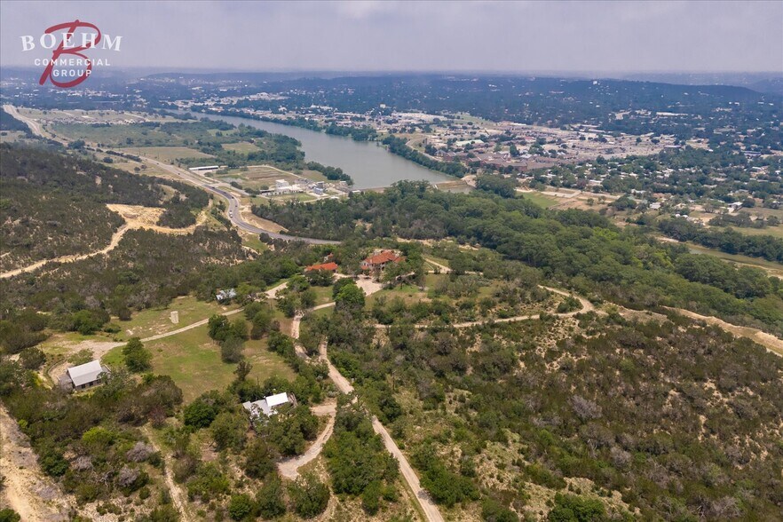 More Photos Of 100 Steepside Ln, Kerrville Restaurant For Sale