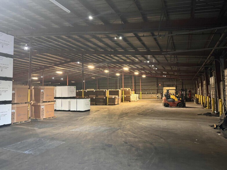 More Photos Of 255 Franklin St, Spartanburg Warehouse For Lease