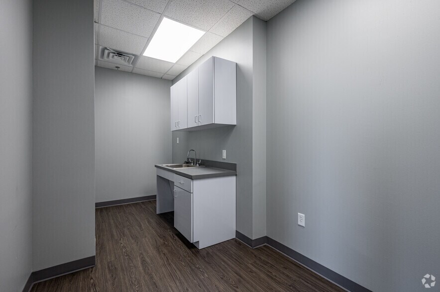 Photo of 4th Floor Ste 418