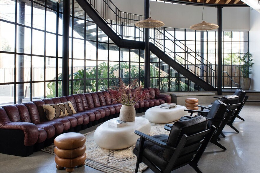 More Photos Of 3223 La Cienega Ave, Culver City Flex For Lease