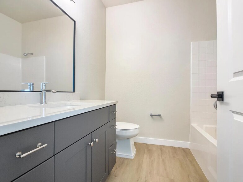 More Photos Of , Phoenix Multifamily For Sale