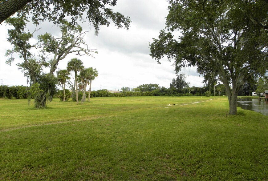 More Photos Of 35 Winar Dr, Merritt Island Land For Sale